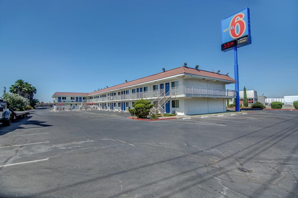 Motel 6-Stockton, Ca - Charter Way West Eksteriør billede